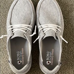 BRAND NEW- NEVER WORN BOBS!
